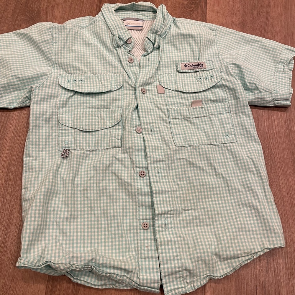 PFG Columbia boys fishing shirt sz M